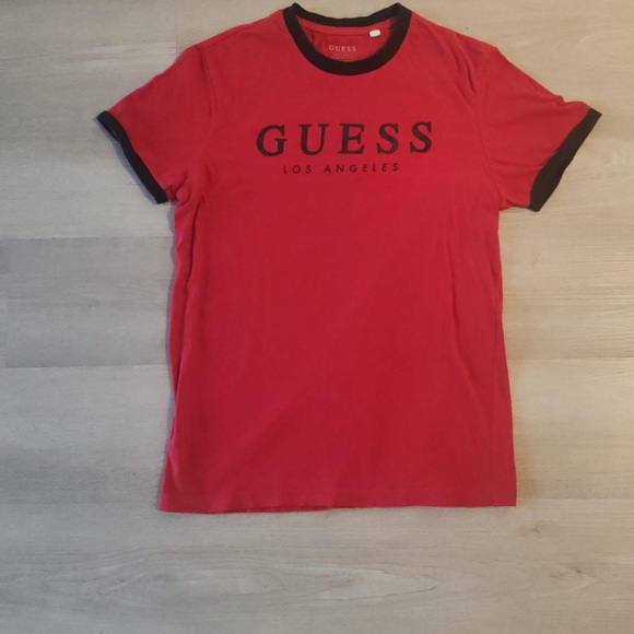 Guess Red and Black Men's Short Sleeve Tee - Picture 7 of 7